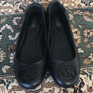 NWOT Michael Kors Black Ballerina Flats S8